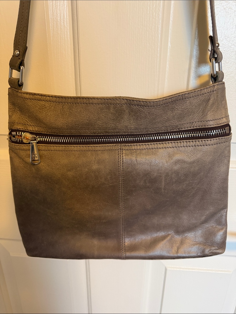 HOBO Taupe Leather Shoulder Bag with Front Zip